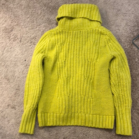 Banana Republic Lime Italian Yarn Sweater - Picture 4 of 5